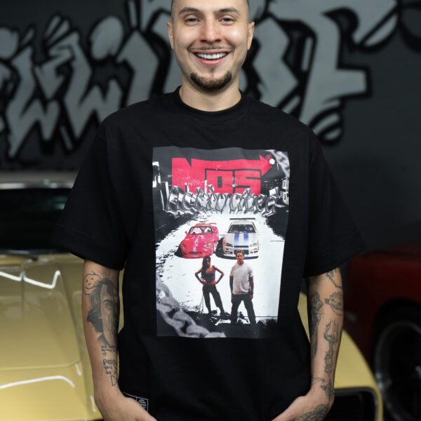 CAMISETA OVER BRIAN X SUKI PRETO