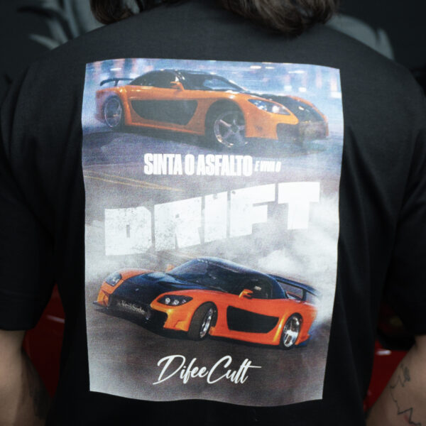 CAMISETA OVER IN TOKYO PRETA